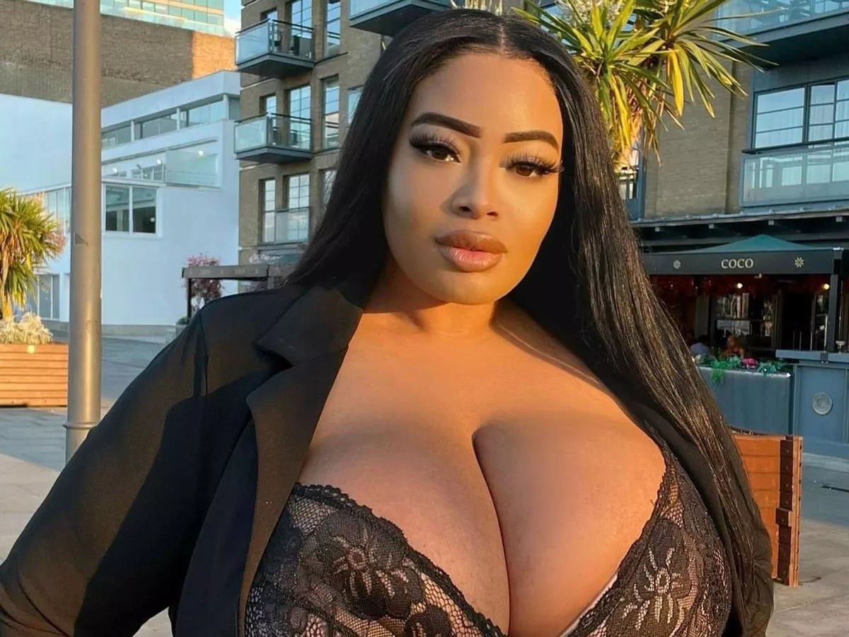 Huge Massive Black Tits squirts everywhere