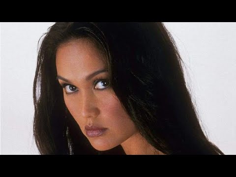 camry se recommends tia carrere sexy pic