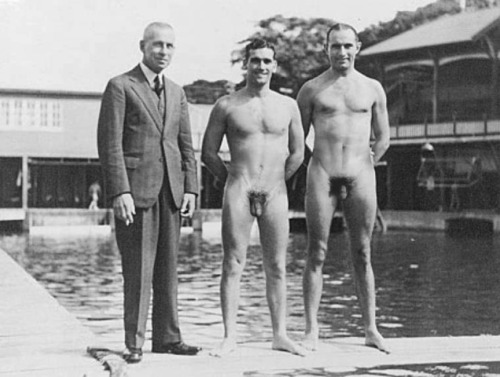 darin tom recommends mens nude swimming pic