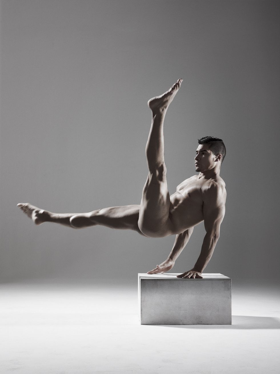 Naked Male Gymnasts pics under