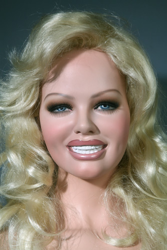 bobbie owen add photo pamela anderson lookalike