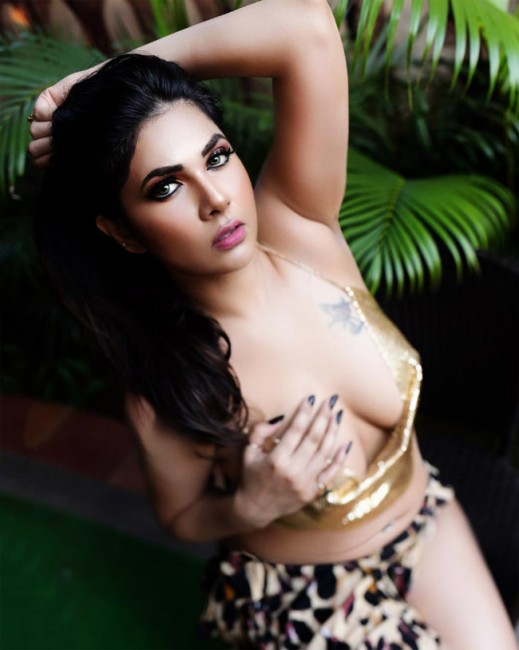 Best of Aabha paul nude