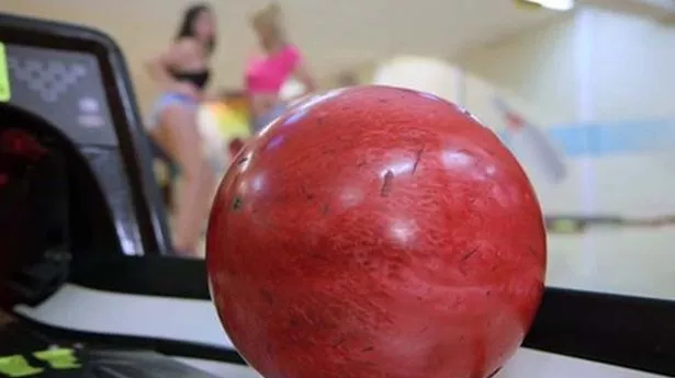 bradley sessions recommends bowling alley porn pic