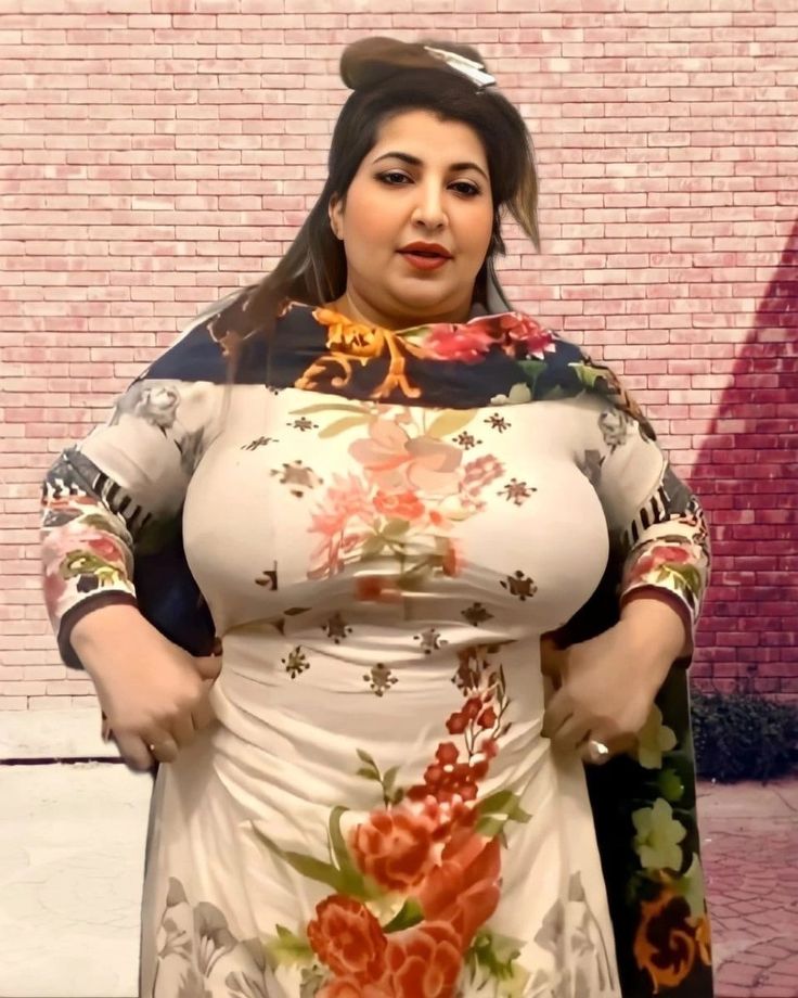 david lipp recommends big tits iranian pic