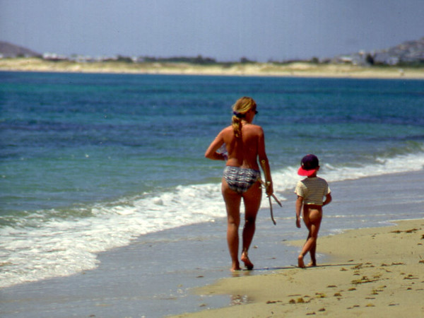 Best of Bottomless on beach