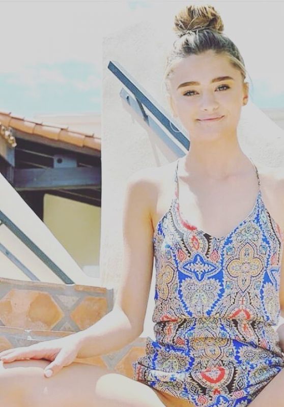 cory agnew recommends Lizzy Greene Naked