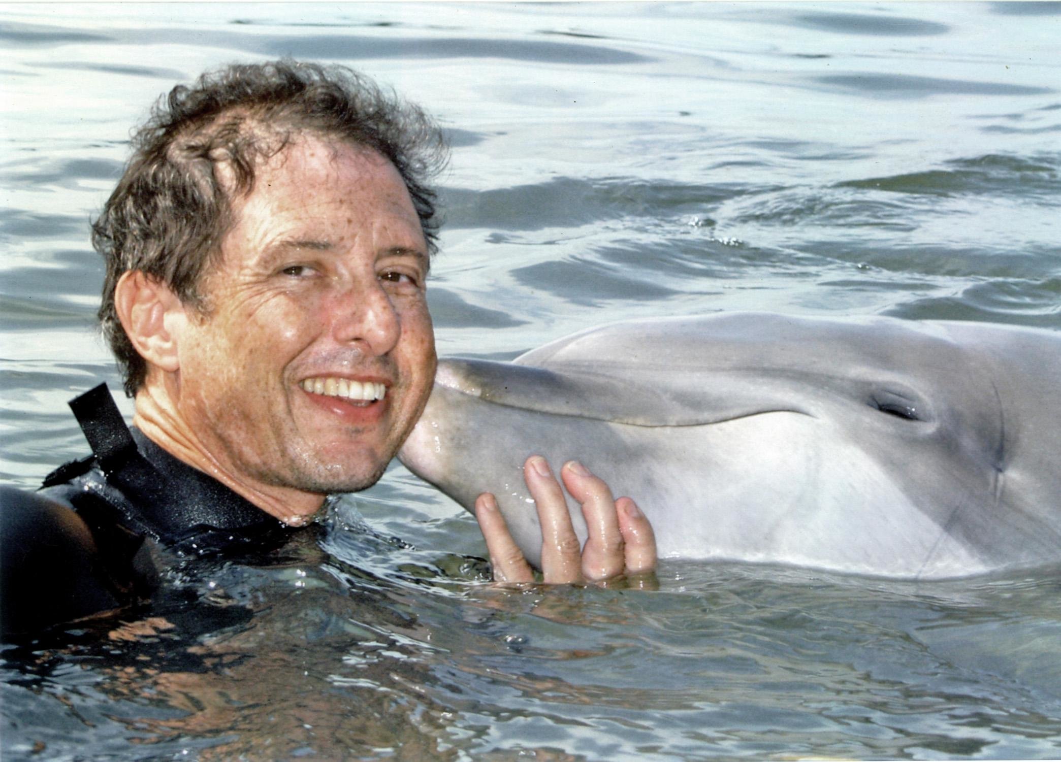 angel arriaga recommends Man Fucks Dolphin