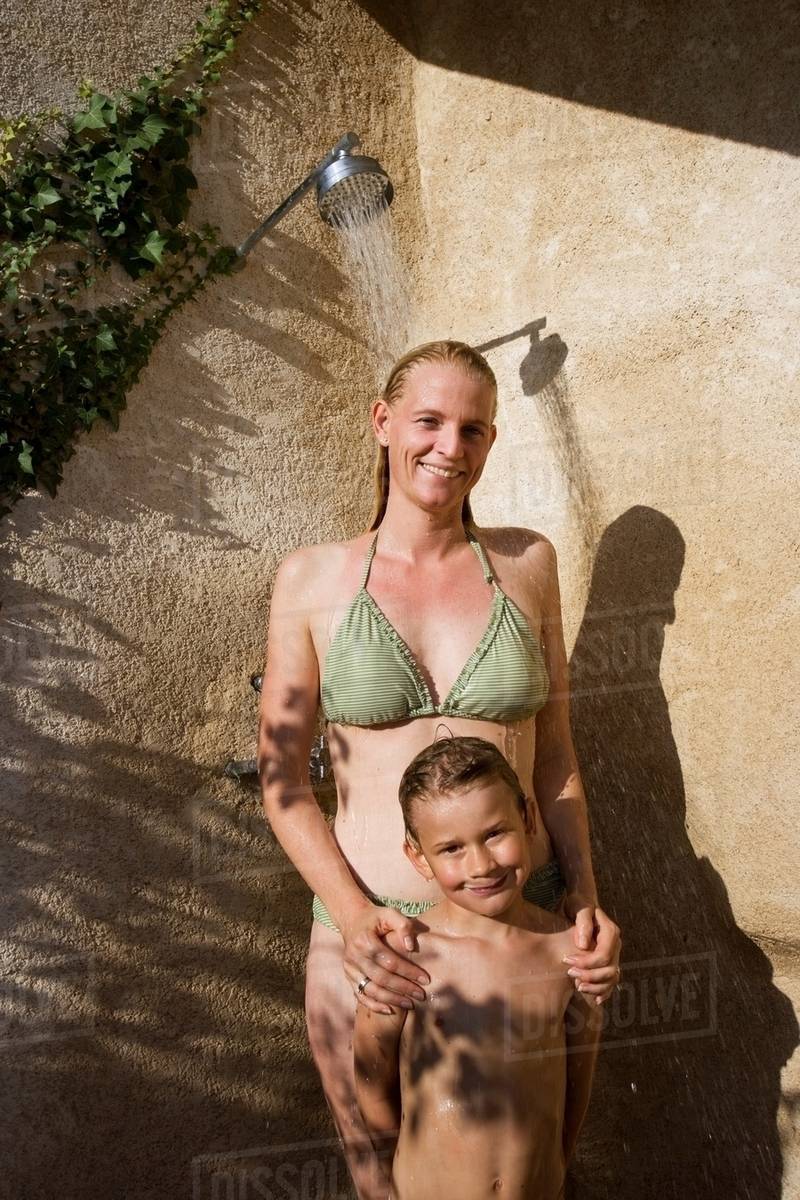 amber temple hughes recommends mom and son doing it pic