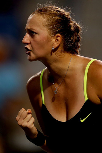 Petra Kvitova Tits bubble blower