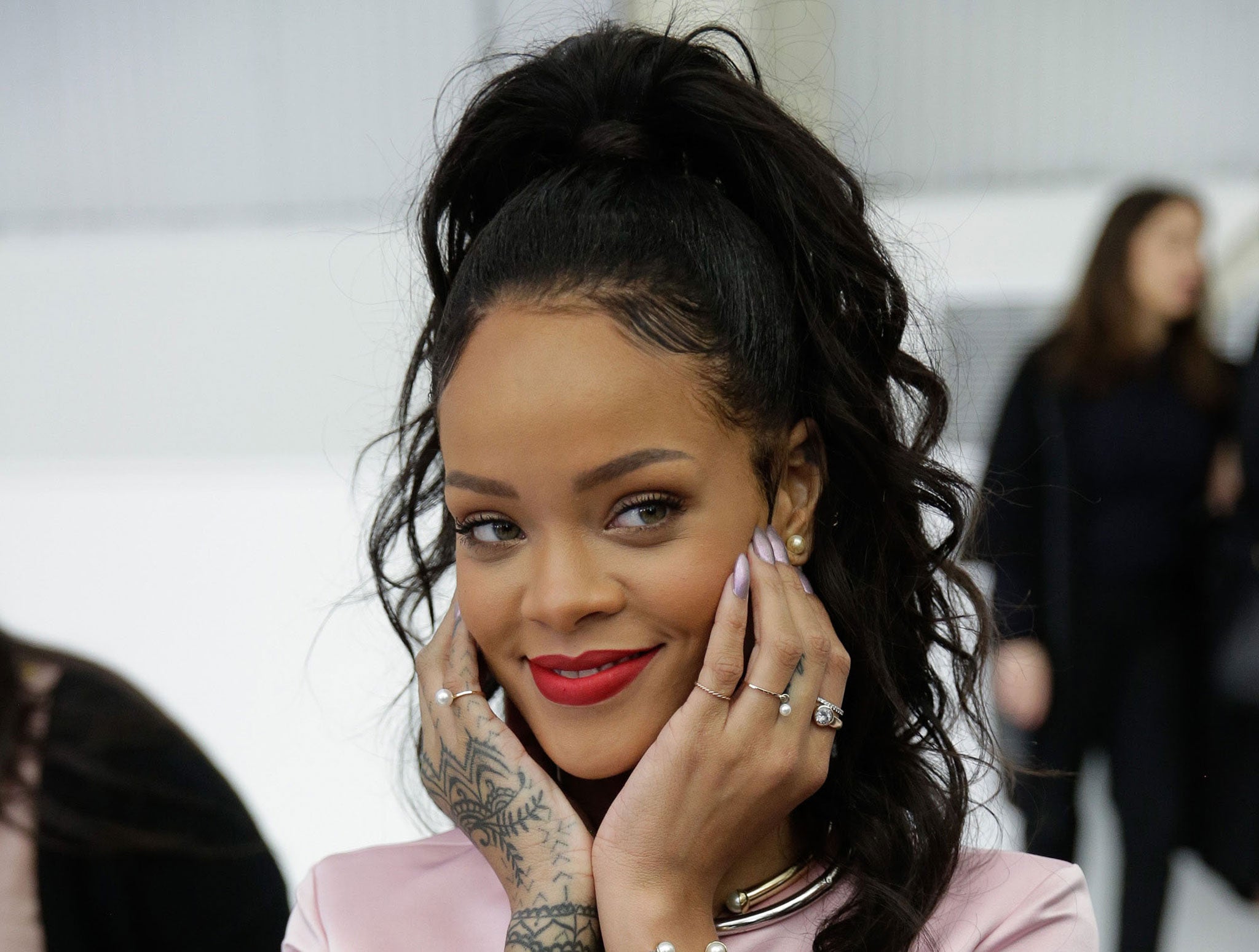 dan struckman recommends Rihanna Nude Images