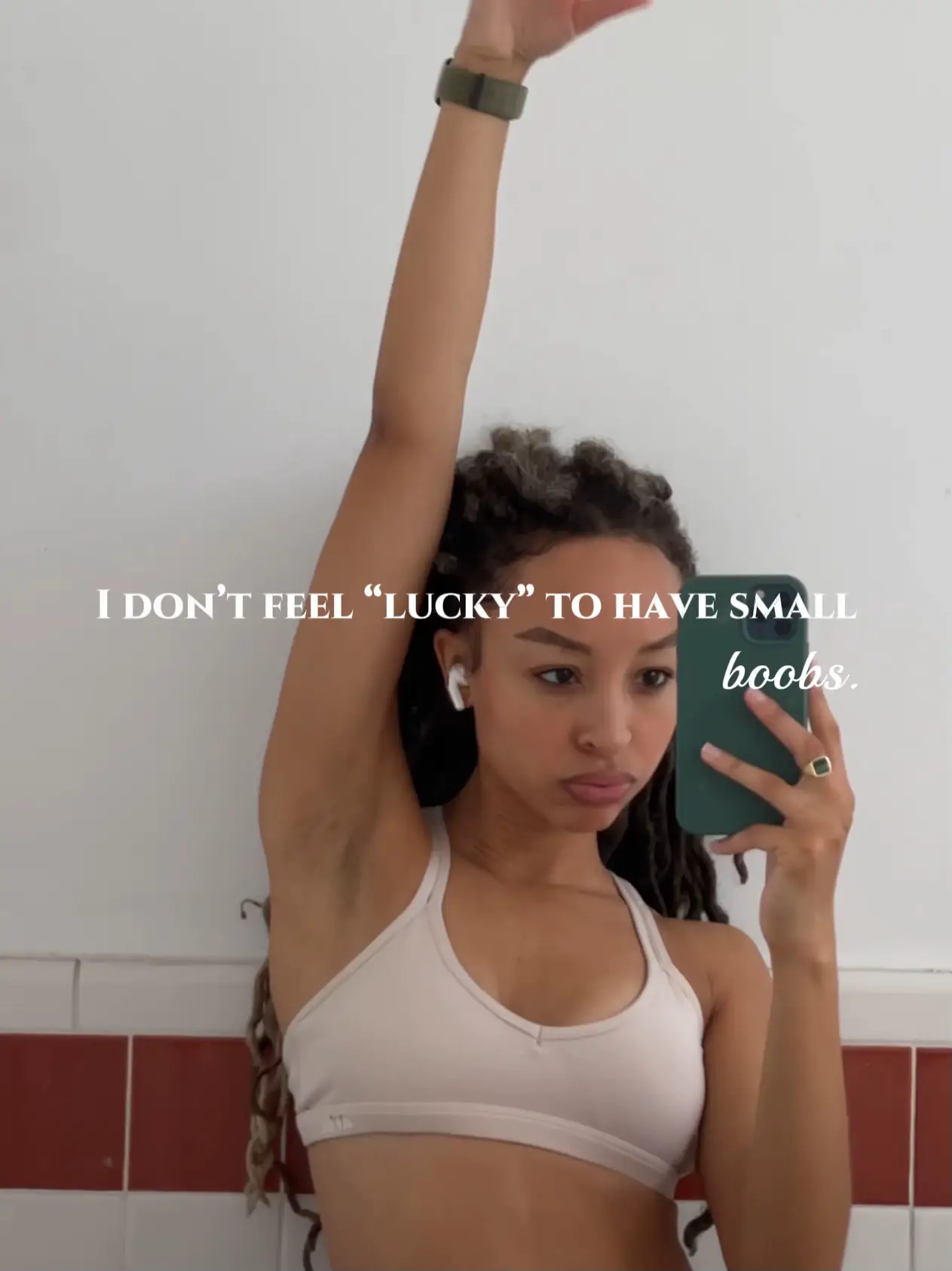 dean sommerfeld recommends Small Boob Selfie