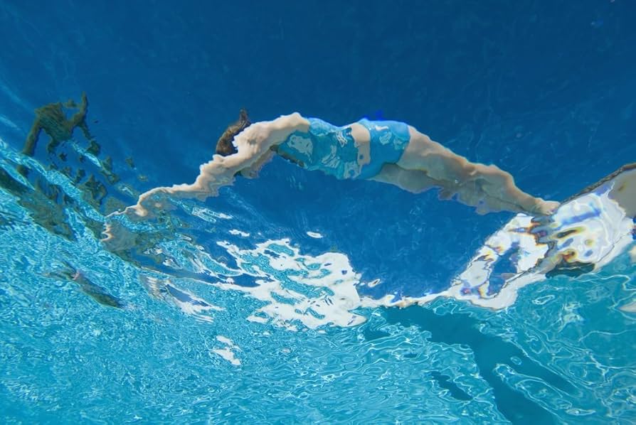 carlos quijije share underwater cumming photos