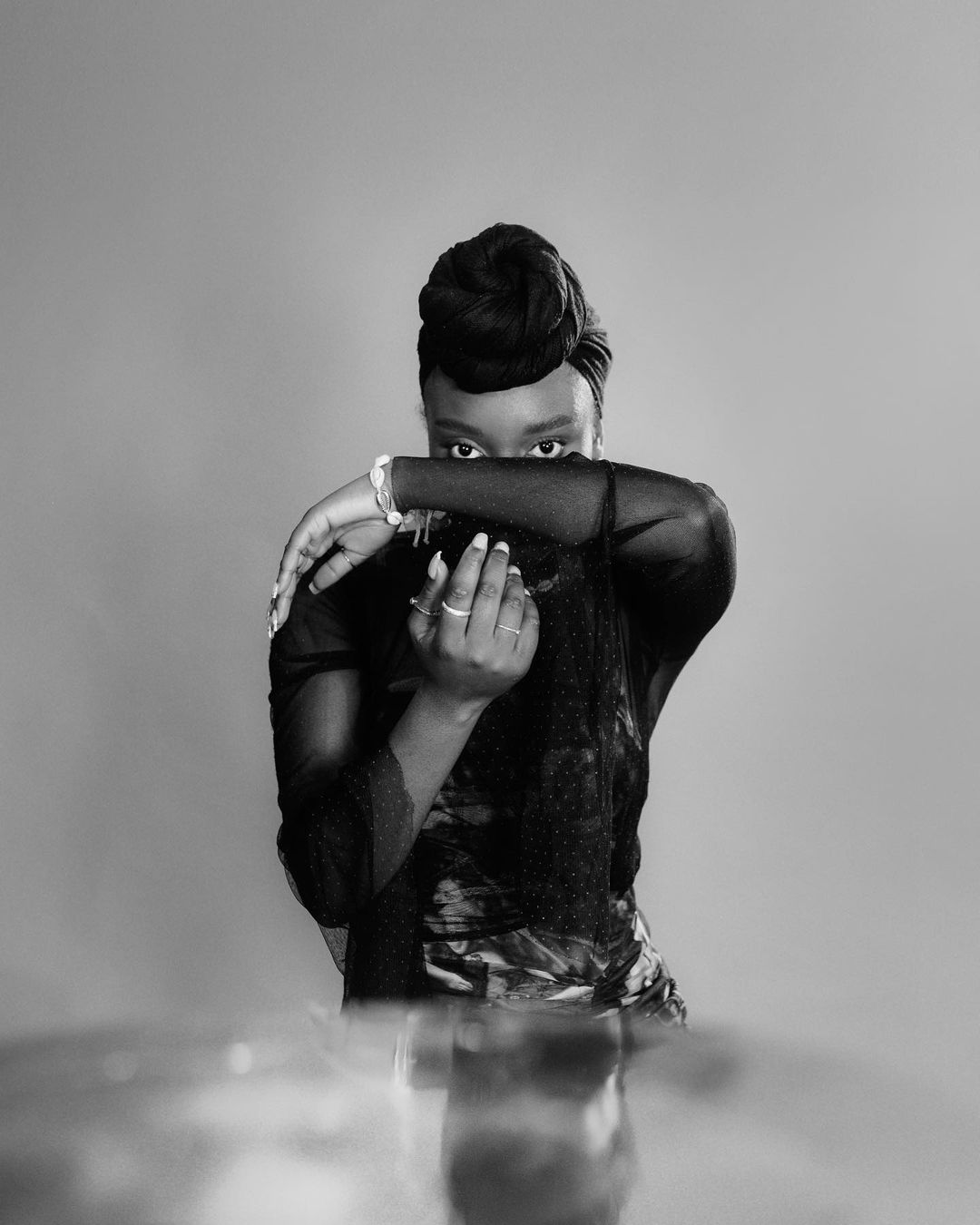 AFRO-IRISH SONGSTRESS TOLÜ MAKAY UNVEILS DEBUT EP “BEING”