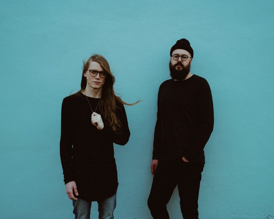 MELBOURNE DUO HARVES RETURN WITH BROODING NEW SINGLE ‘THE RIVER’