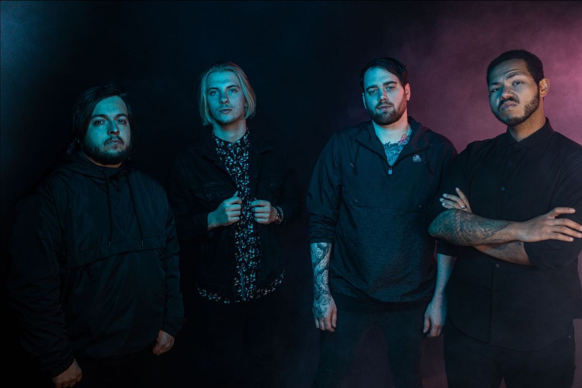 HOLLOW FRONT TEAM UP WITH FIT FOR A KING’S RYAN KIRBY FOR ‘FALLING APART’