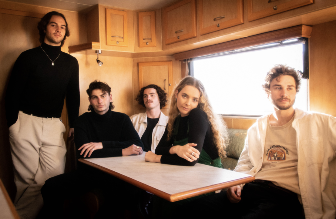 LITTLE GUILT RELEASE DREAMY SINGLE ‘NOWHERE’ A BITTERSWEET SIGH OF YOUTH PULLED FROPM FORTHCOMING DEBUT EP ‘I DO EVERYTHING AROUND THE HOUSE’