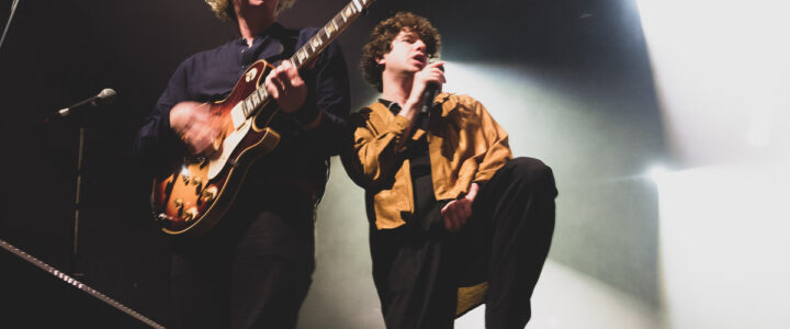 The Kooks Play To A Sweat Drenched Crowd At Festival Hall!