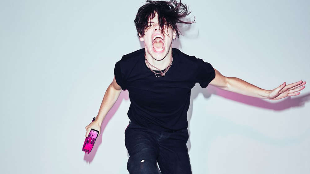 YUNGBLUD brings his energetic powerhouse show to the Croxton Bandroom
